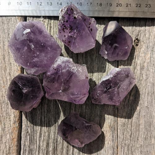 Amethyst points w cut base