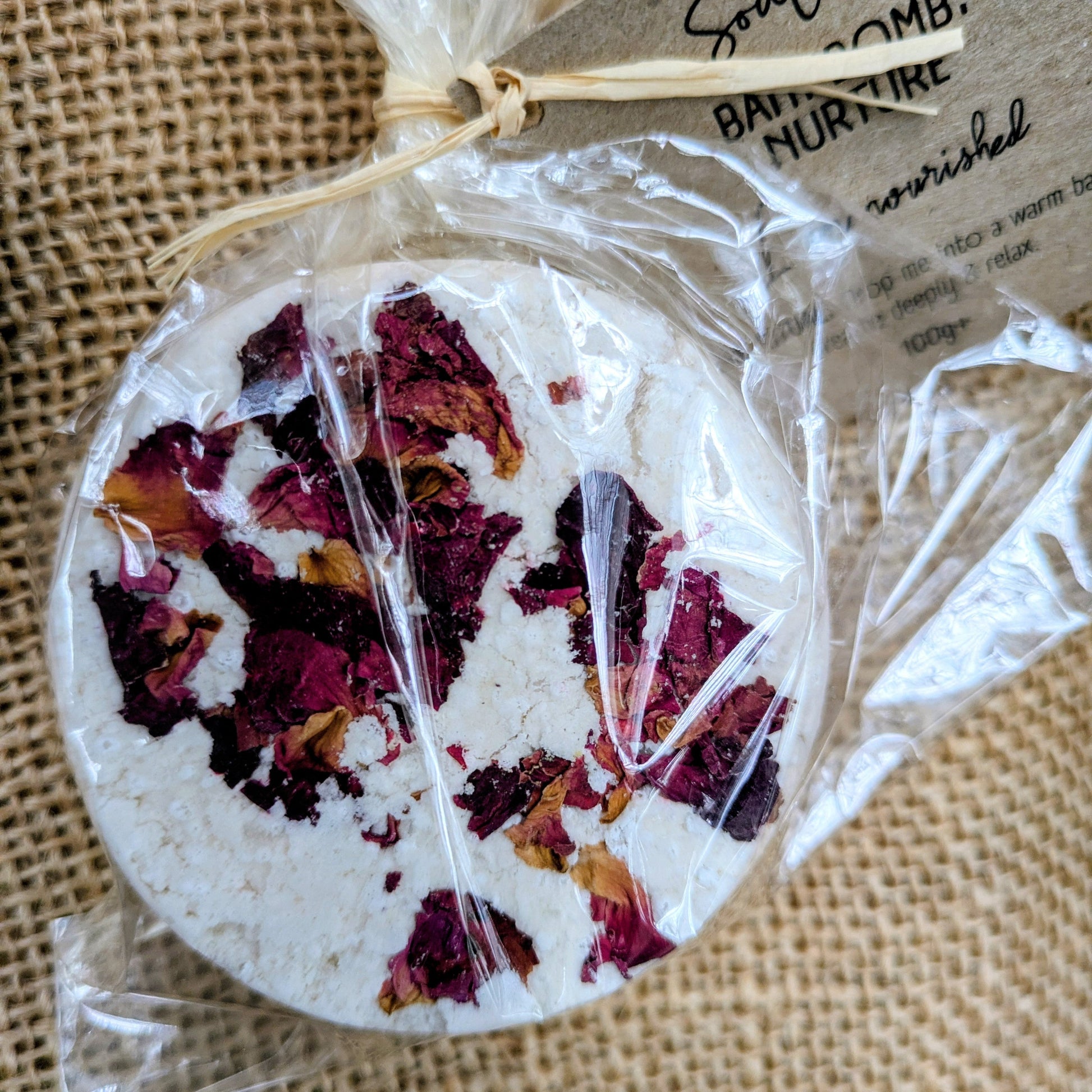 Natural bath bomb - nurture Soularoma 